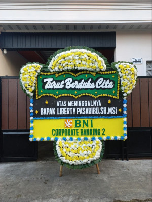 Papan Bunga Duka di Jurangombo Selatan