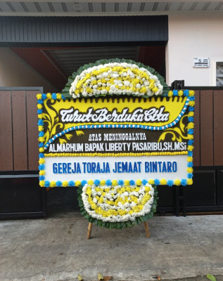 Papan Bunga Duka di Jurangombo Selatan